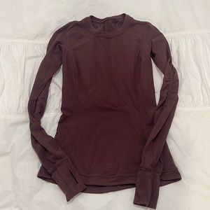 Lululemon workout long sleeve top